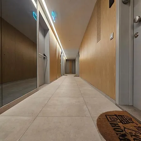 A Proa Do Moliceiro - King Bed With Mirror